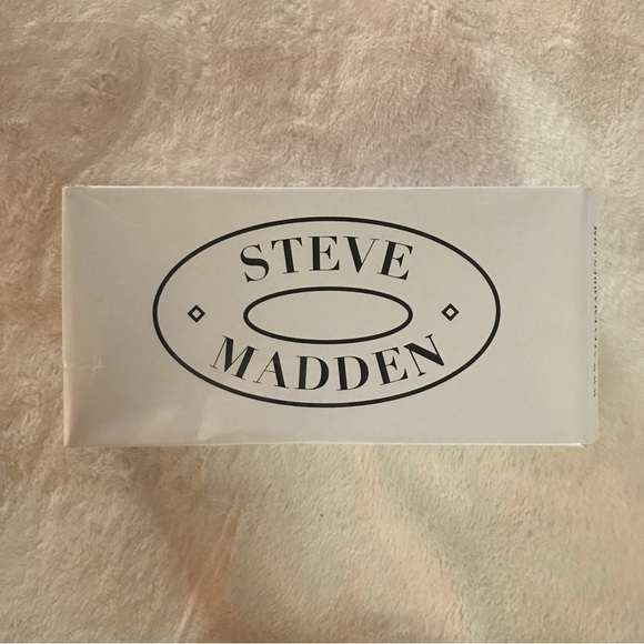 Steve Madden Adia Sandal - Picture 7 of 9